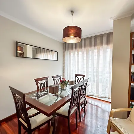Apartamento Completo, Amplio, Muy Iluminado Y Con Plaza De Garaje Incluida. O Grove Exterior photo